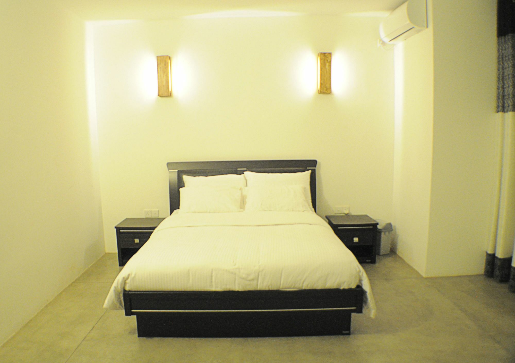 M&M Residence Kandy Buitenkant foto